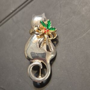 Premier Designs Vintage Cat Holiday Christmas Silver Tone Brooch